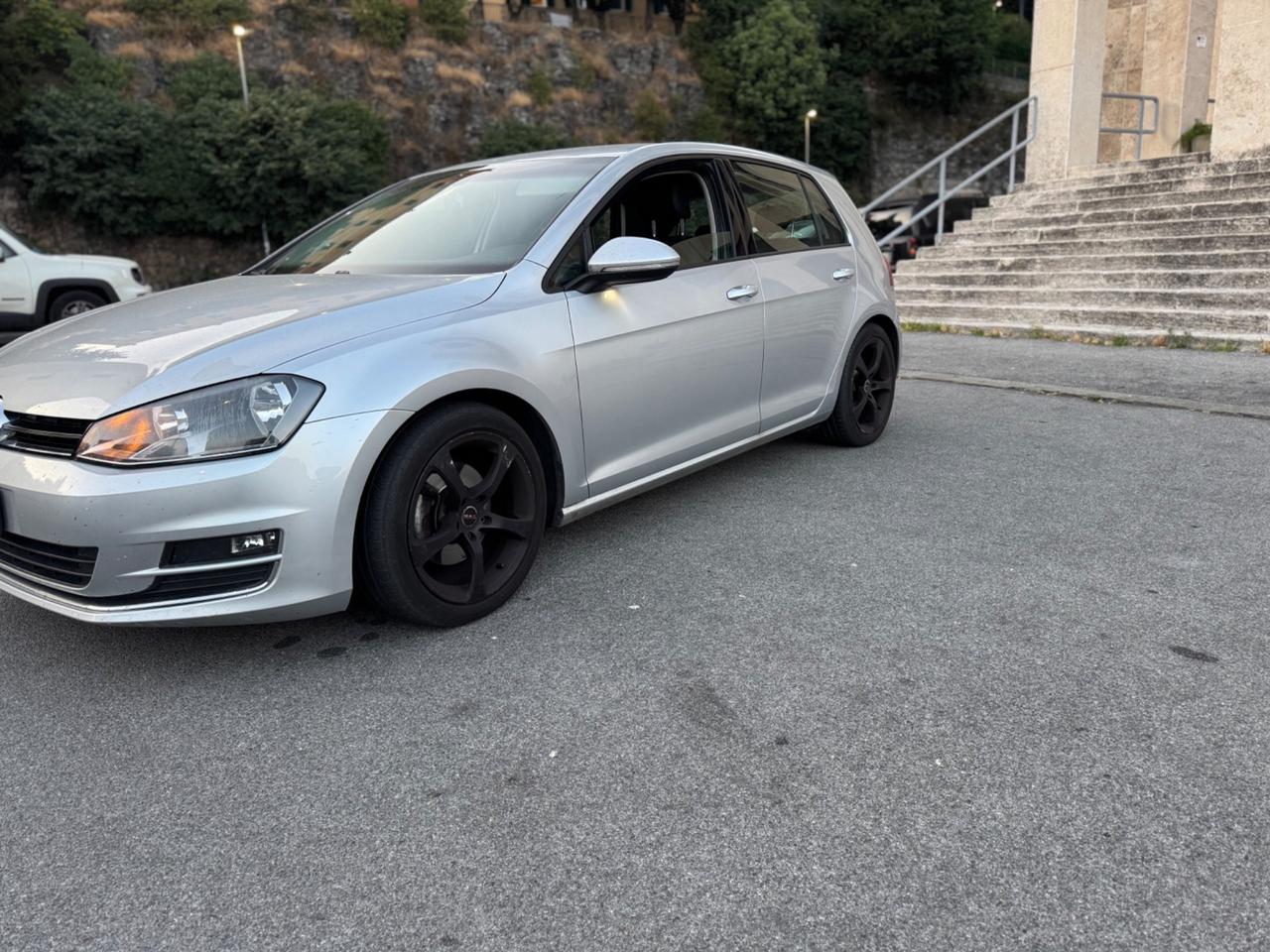 Volkswagen Golf 2.0 TDI 5p. Highline BlueMotion Technology