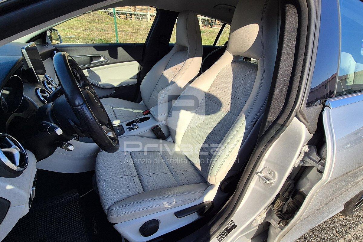 MERCEDES CLA 220 d S.W. Automatic Business