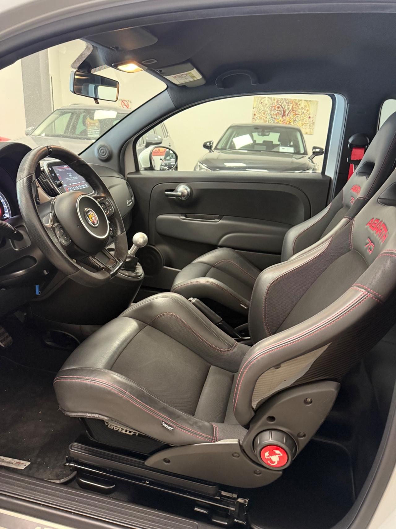 Abarth 595 1.4 Turbo T-Jet 180 CV Esseesse