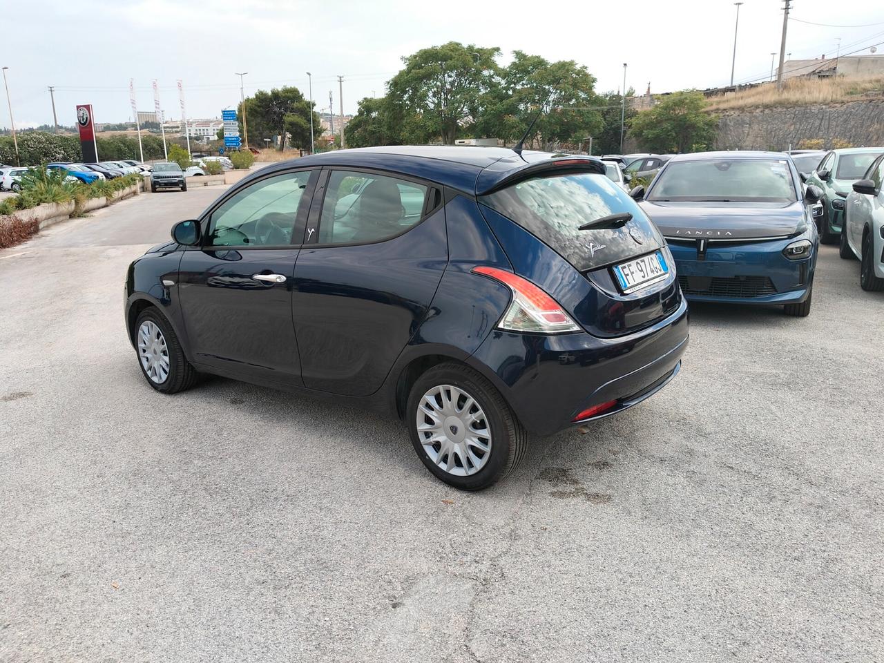 Lancia Ypsilon 1.2 69 CV 5 porte Silver