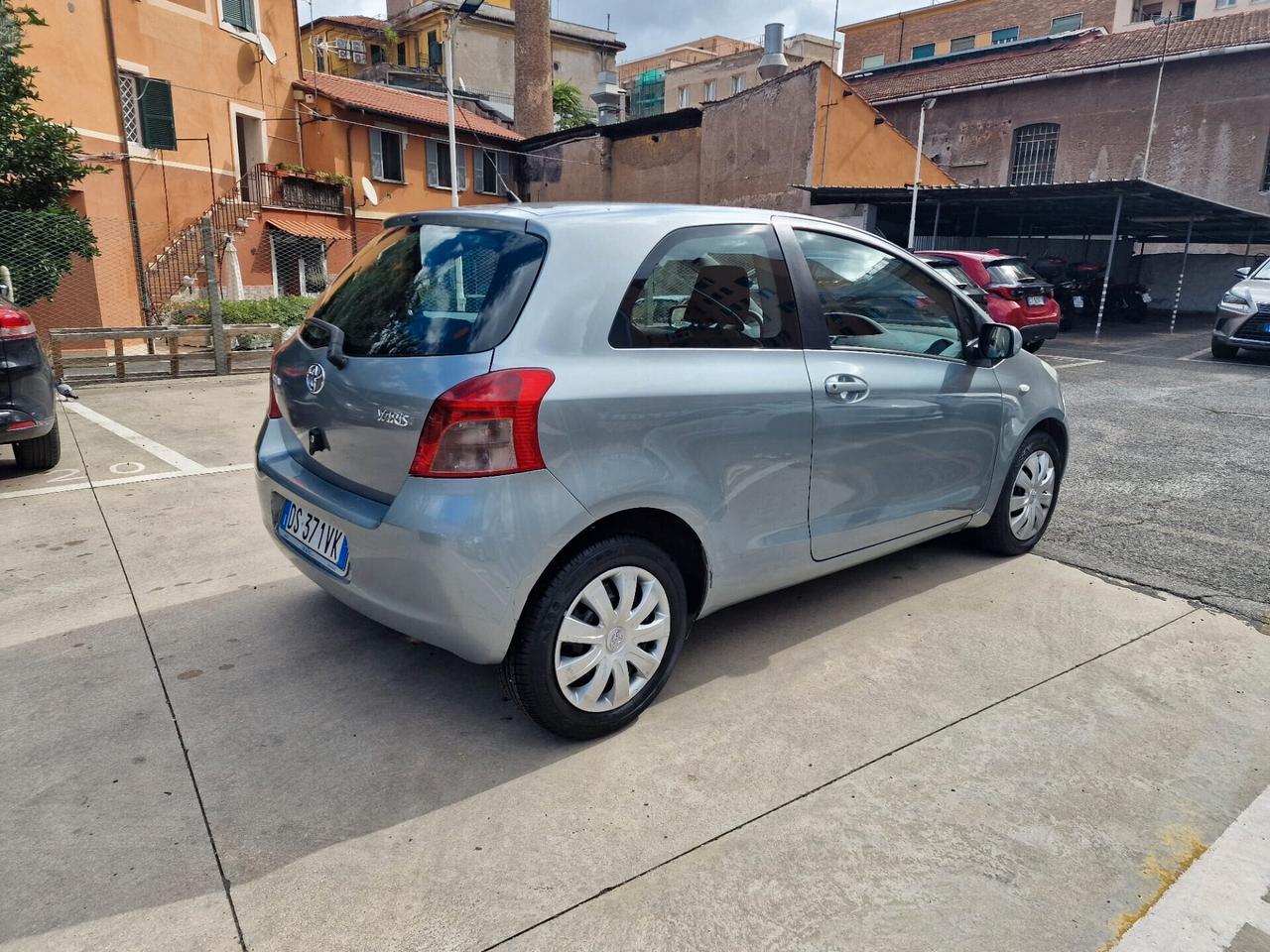 Toyota Yaris 1.3 3 porte Sol