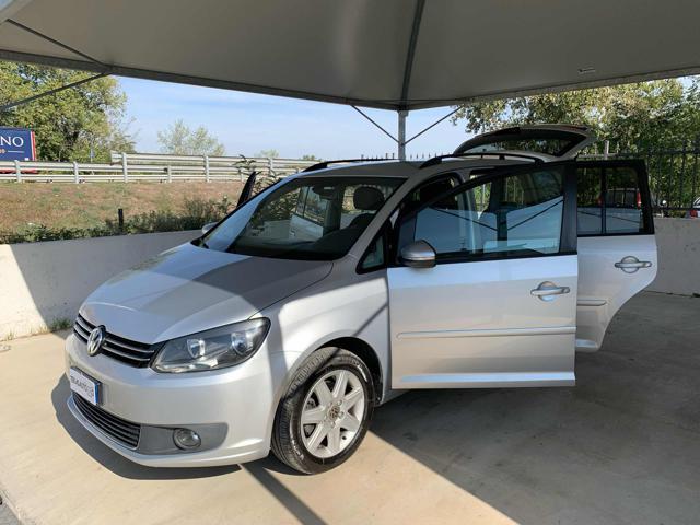 VOLKSWAGEN Touran Business 1.6 TDI DSG 7 POSTI OK NEOPATENTATI C.AUT