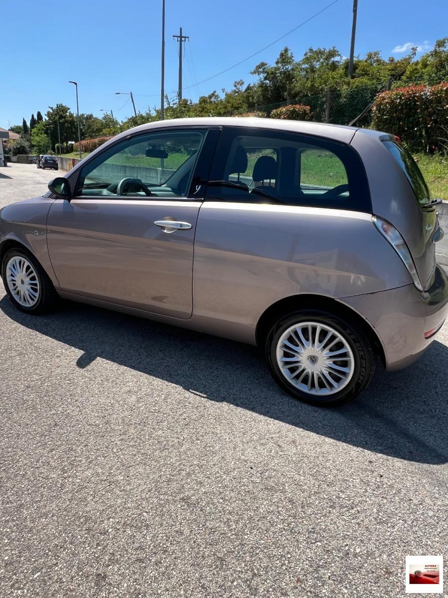 LANCIA - Ypsilon - 1.2 Argento