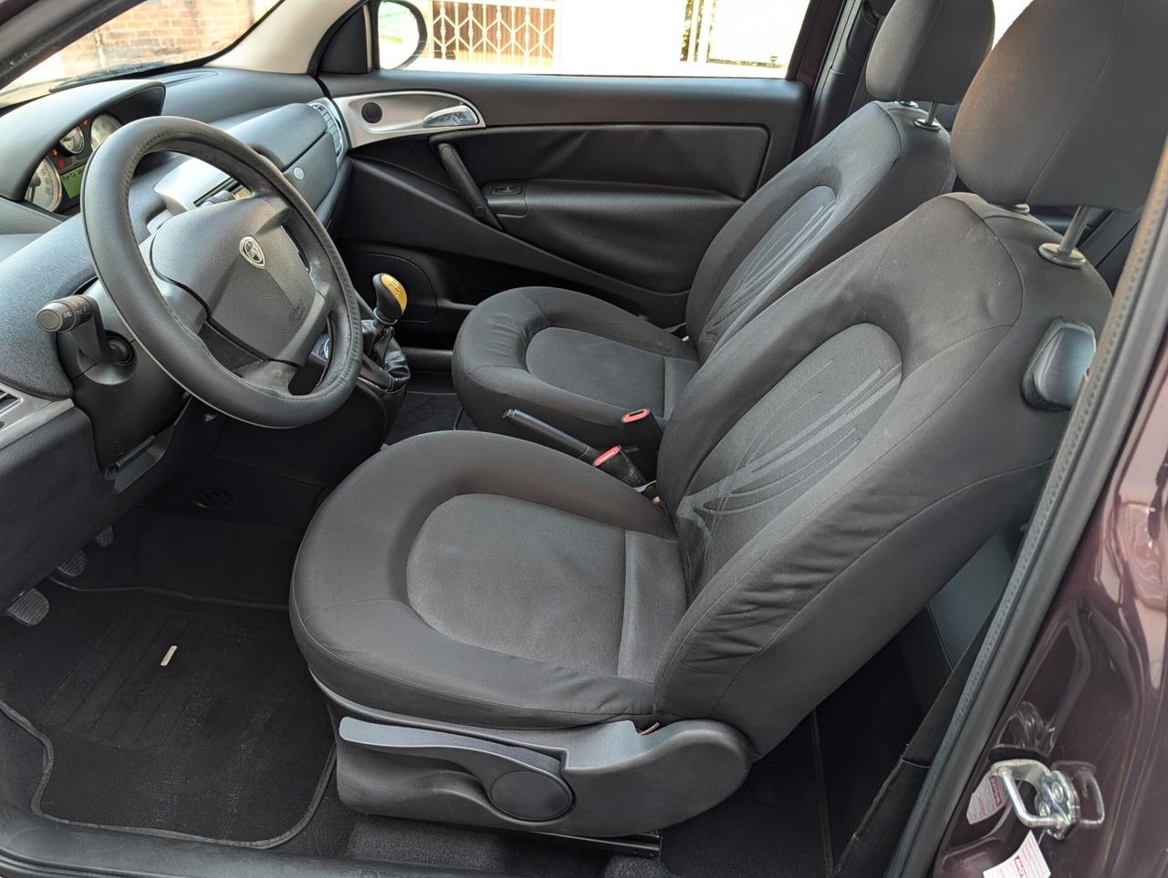 Lancia Ypsilon 1.2 69 CV Diva