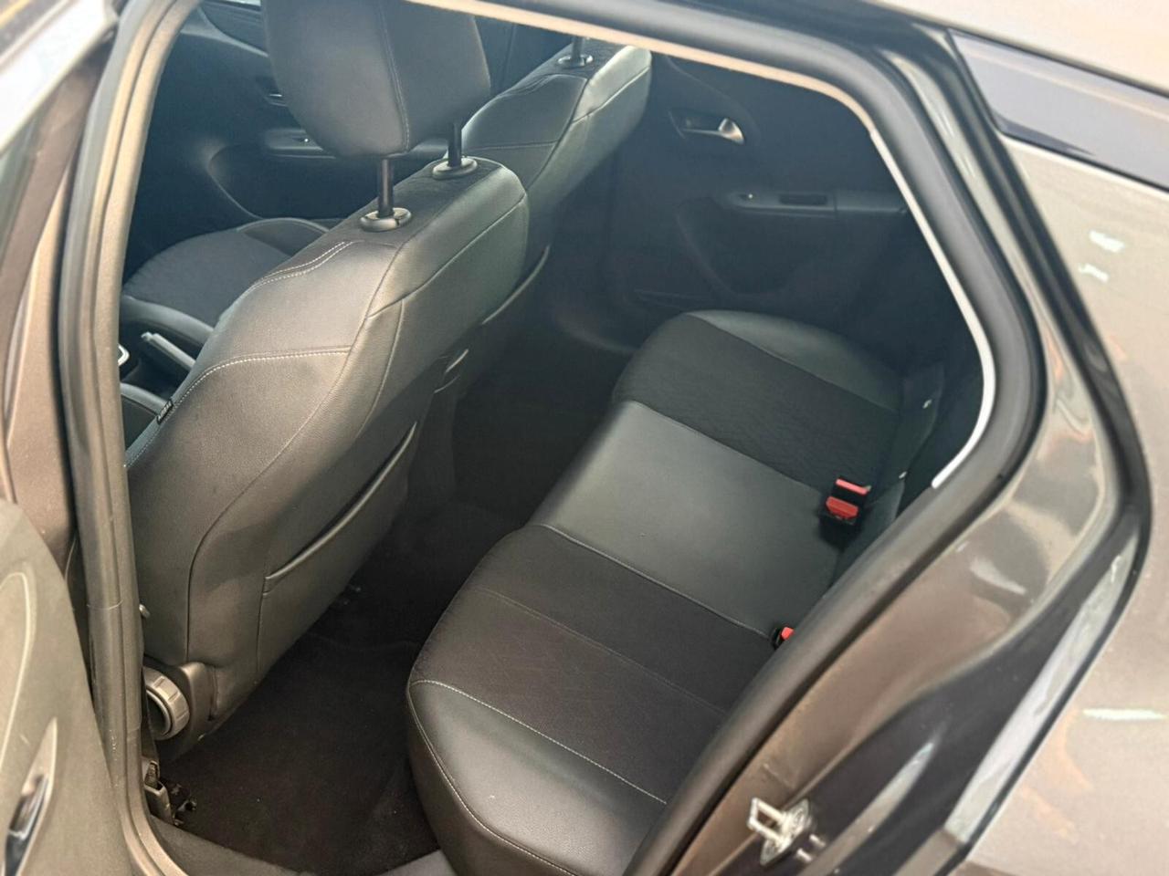 Opel Corsa 1.2 5 porte