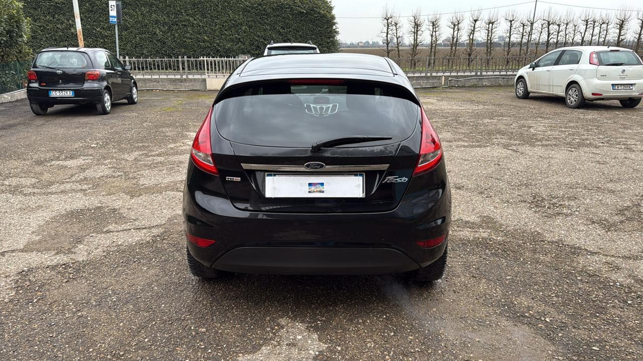 Ford Fiesta 1.4 TDCi 70CV 3 porte Titanium