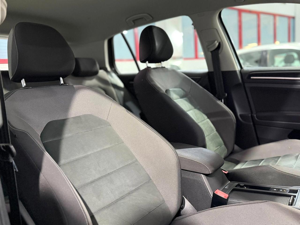 Volkswagen Golf 7.5 Highline DSG 2.0 TDI 150cv 2019