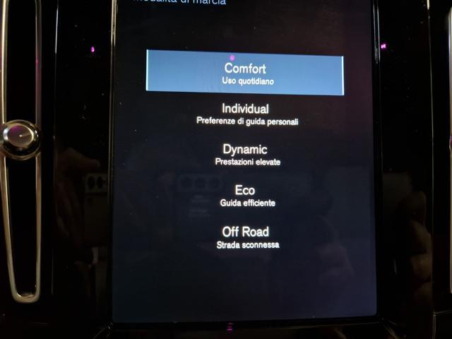 VOLVO XC40 T4 GERATRONIC INSCRIPTION CV.190 KM. 47.000