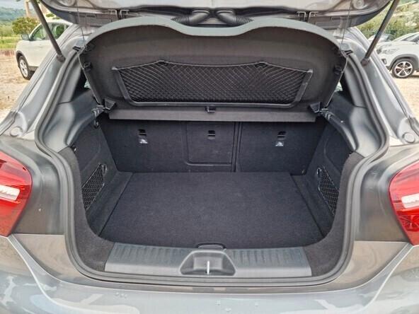 Mercedes-benz A 180 d Automatic Premium