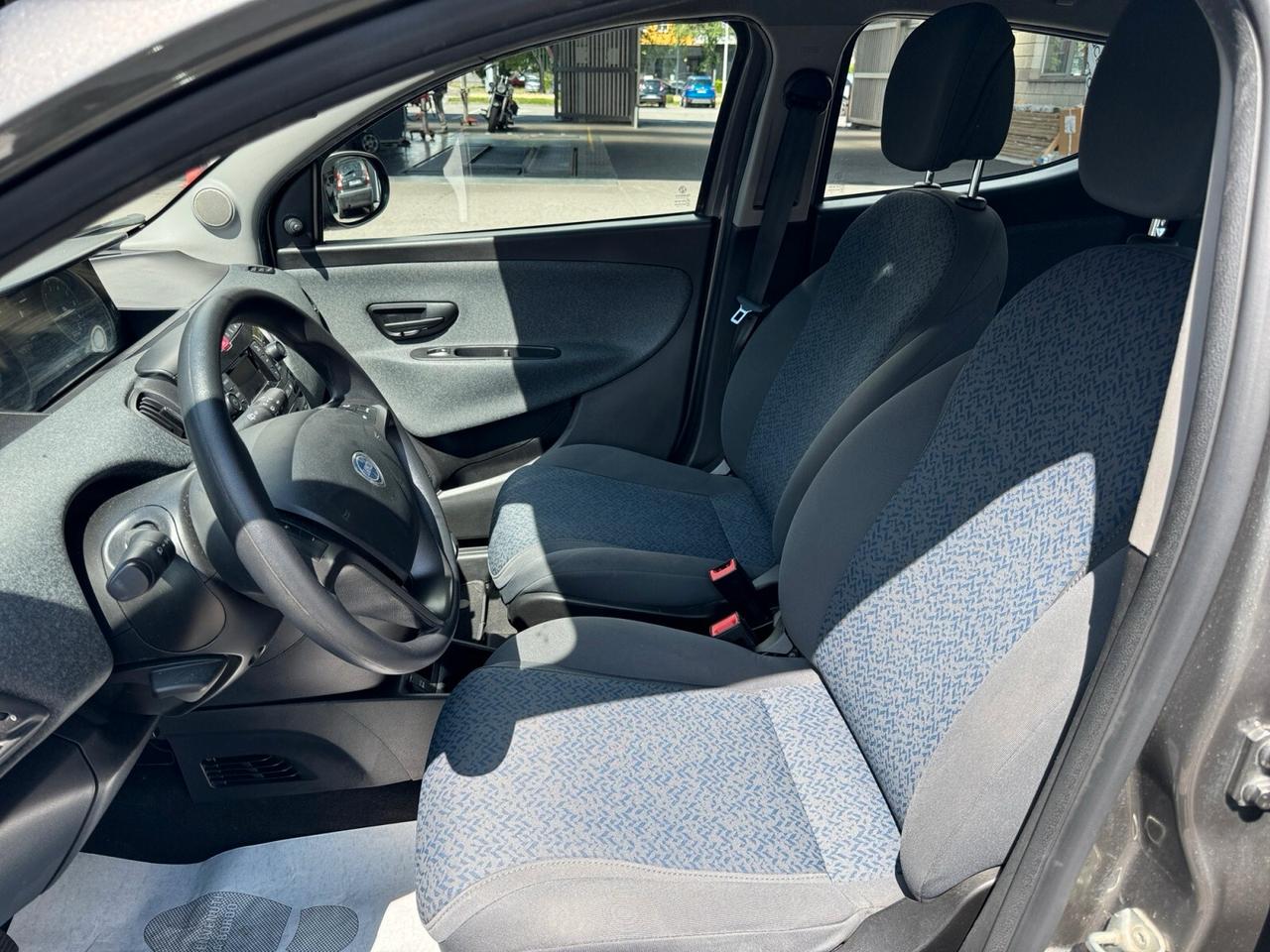 Lancia Ypsilon 1.0 FireFly 5 porte S&S Hybrid