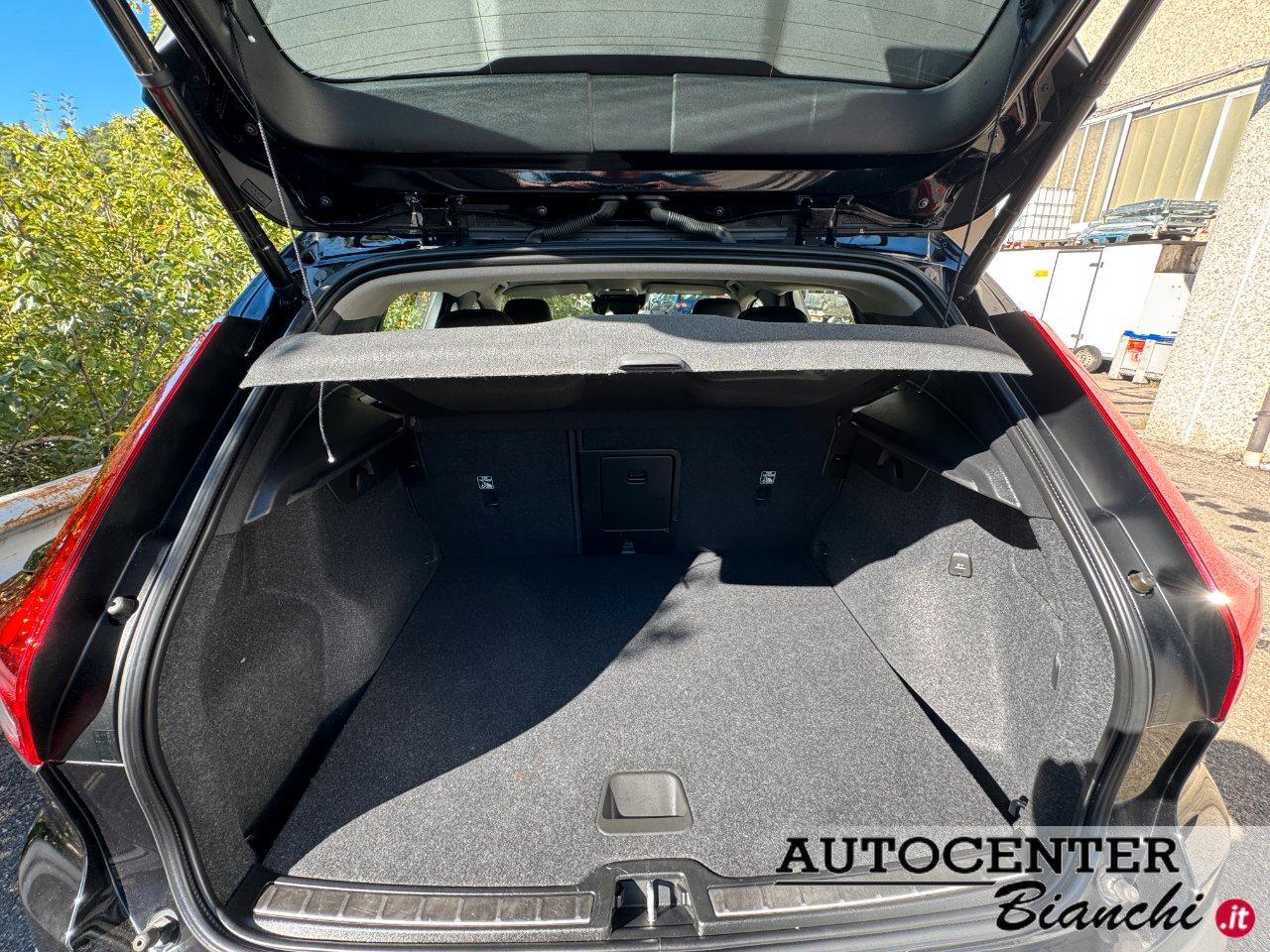 Volvo XC40 1.5 t4 recharge phev Plus Bright auto