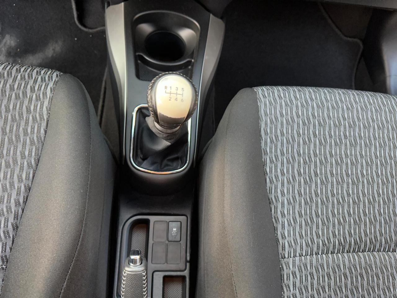 Toyota Yaris 1.3 5 porte Lounge Multidrive S