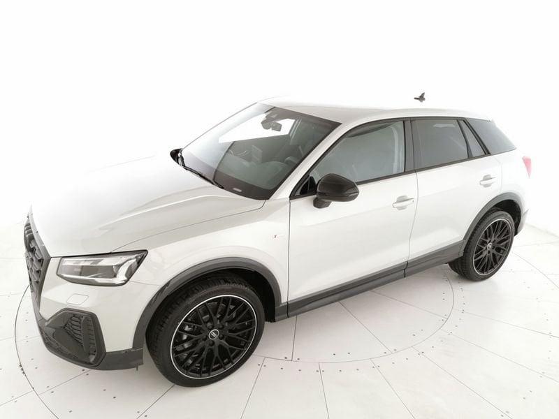 Audi Q2 35 2.0 tdi Identity Black s-tronic