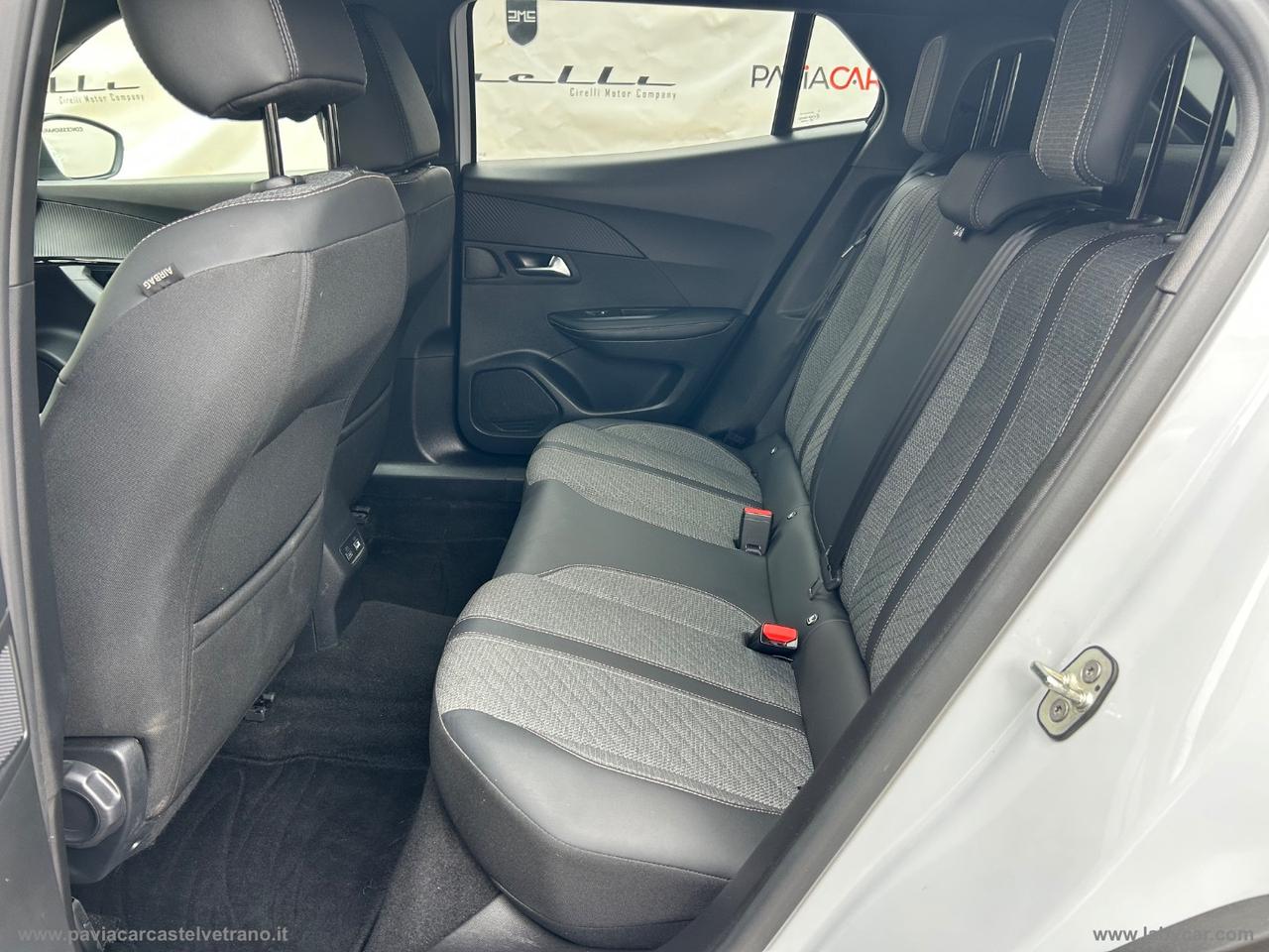 PEUGEOT 2008 PureTech 100 S&S Allure