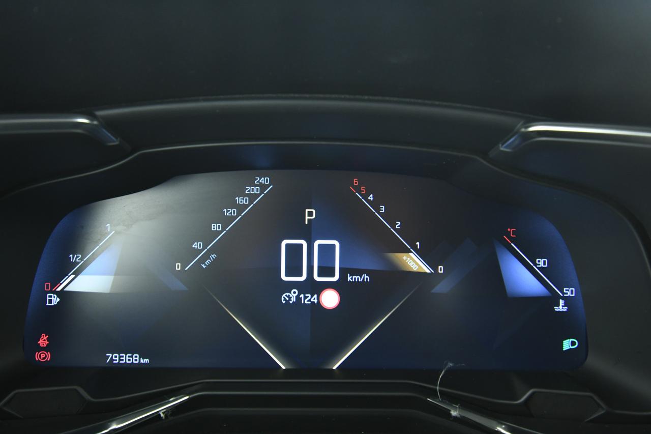 DS DS7 Crossback 2.0 bluehdi Business 180cv auto APP CONNECT+C18''