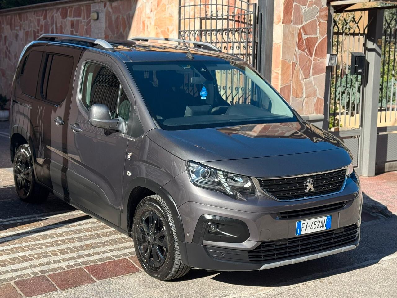 Peugeot Rifter BlueHDi 130 S&S EAT8 GT Line Standard