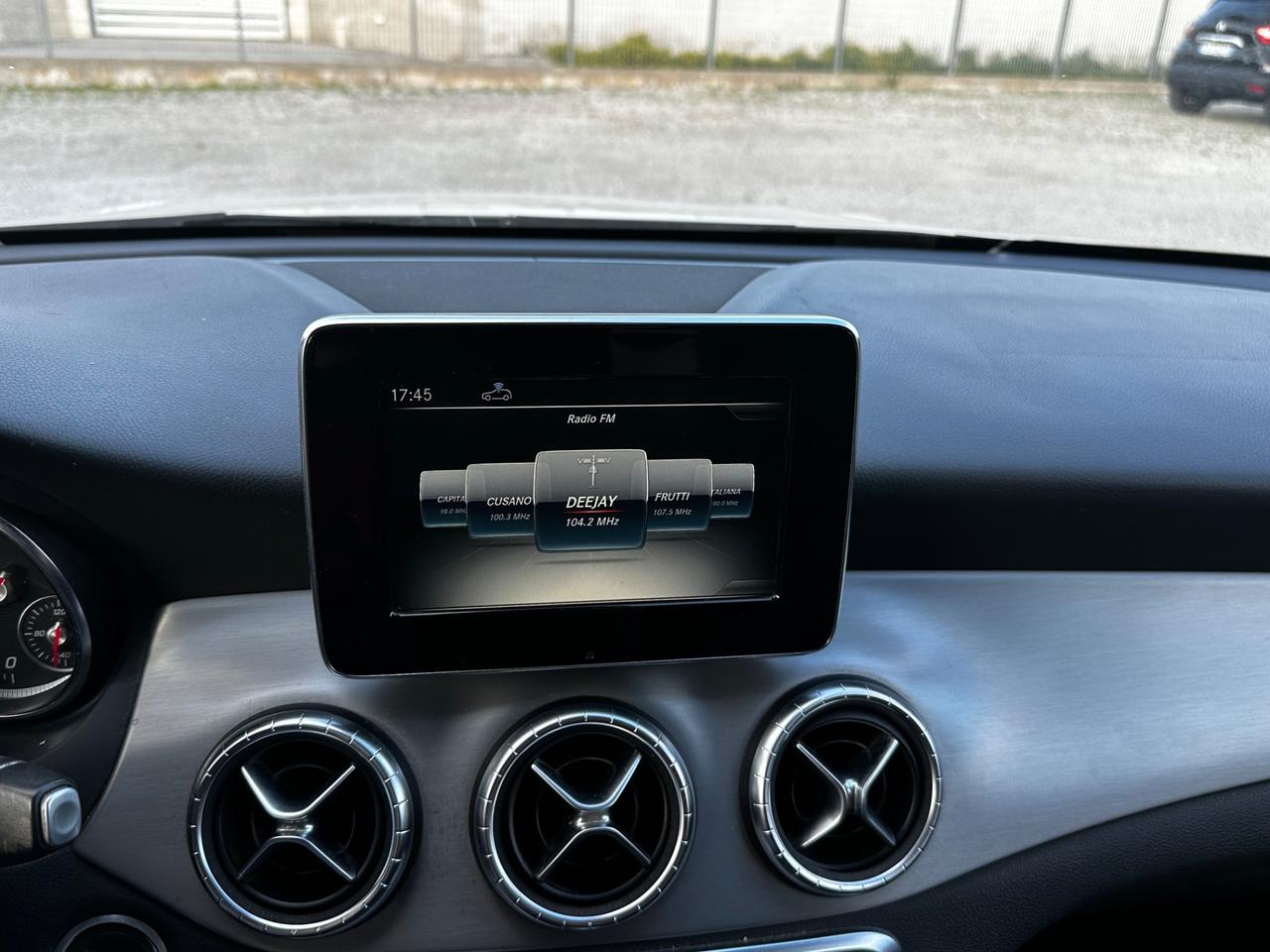 Mercedes-benz CLA 200 d S.W. Automatic Premium