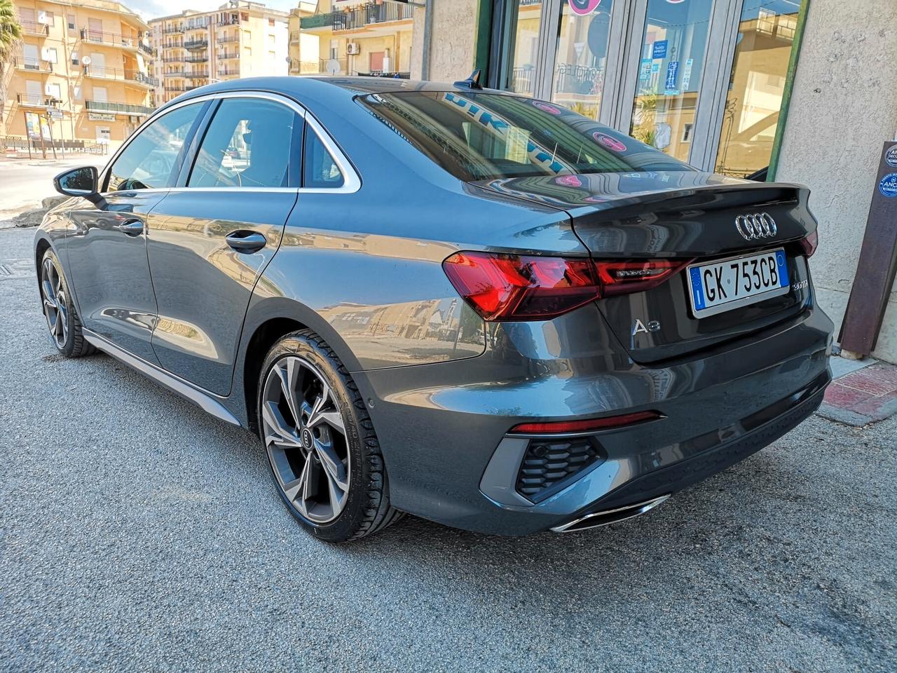 Audi A3 Sedan 30 TDI S tronic line edition
