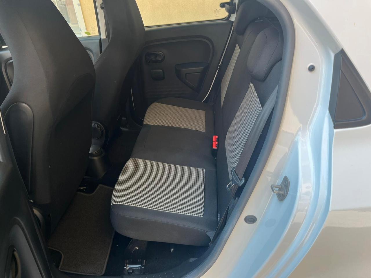 Renault Twingo SCe 70cv Intens