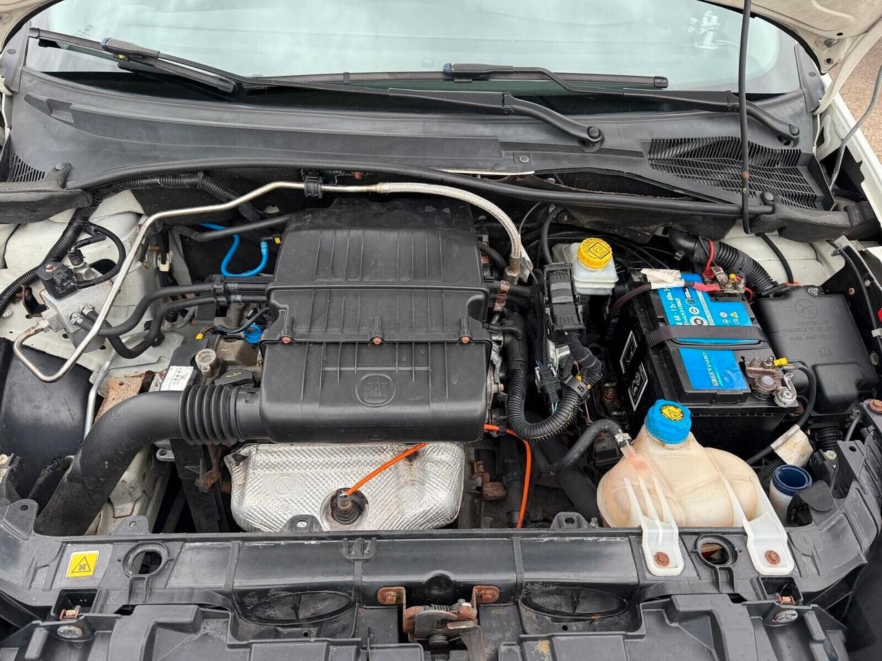 Fiat Punto 1.4 8V 3 porte Natural Power Street