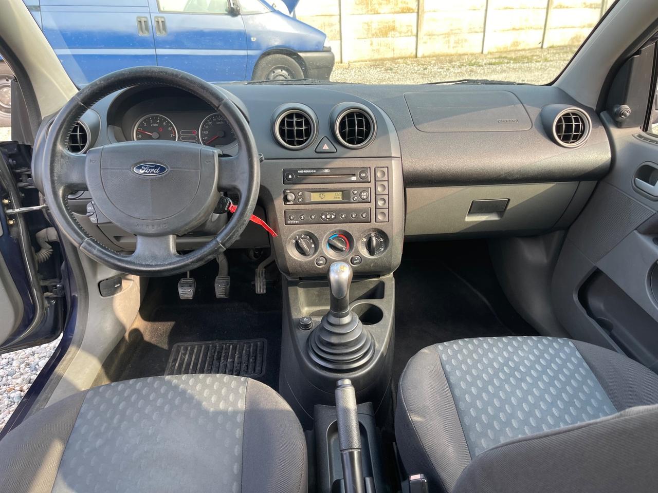 Ford Fiesta 1.4 16V 5p. Zetec