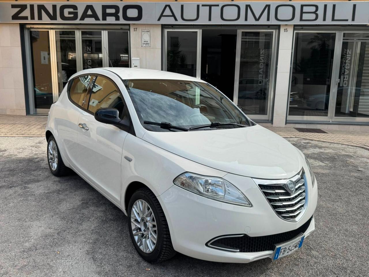 LANCIA YPSILON 1.2 BENZINA GOLD CERCHI PERFETTA