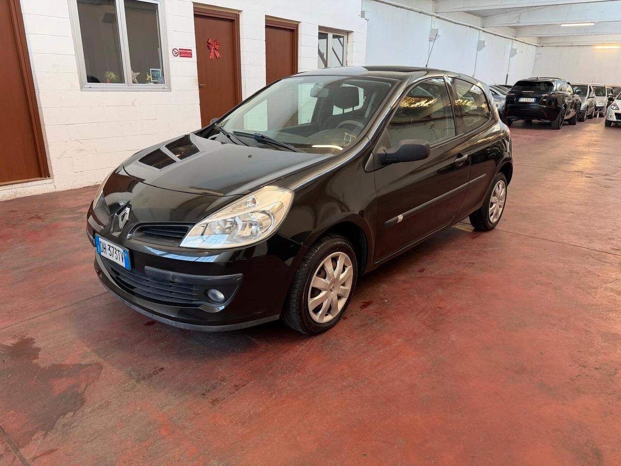 Renault Clio 1.2 16 V 3P LUXE 73.706KM