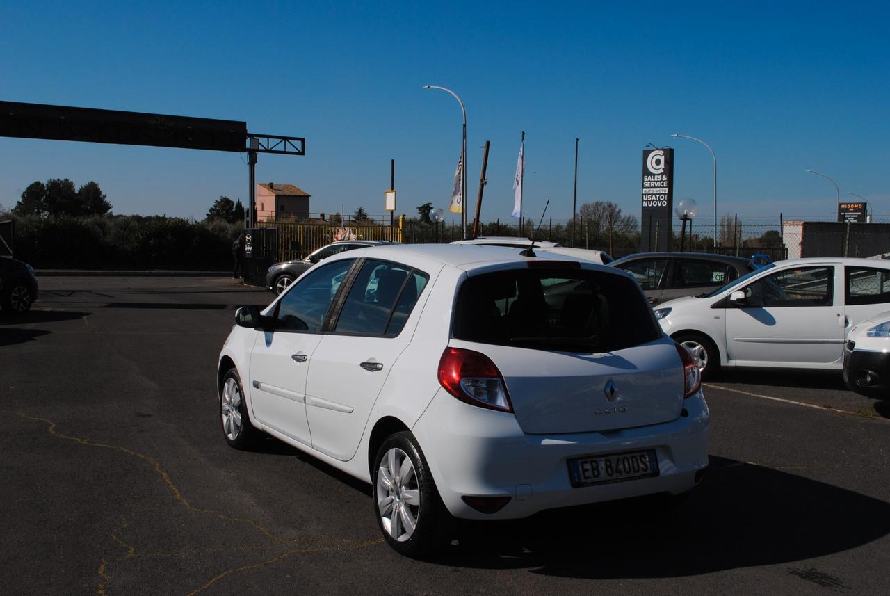 RENAULT CLIO 1.2 75 CV OK NEOPATENTATI