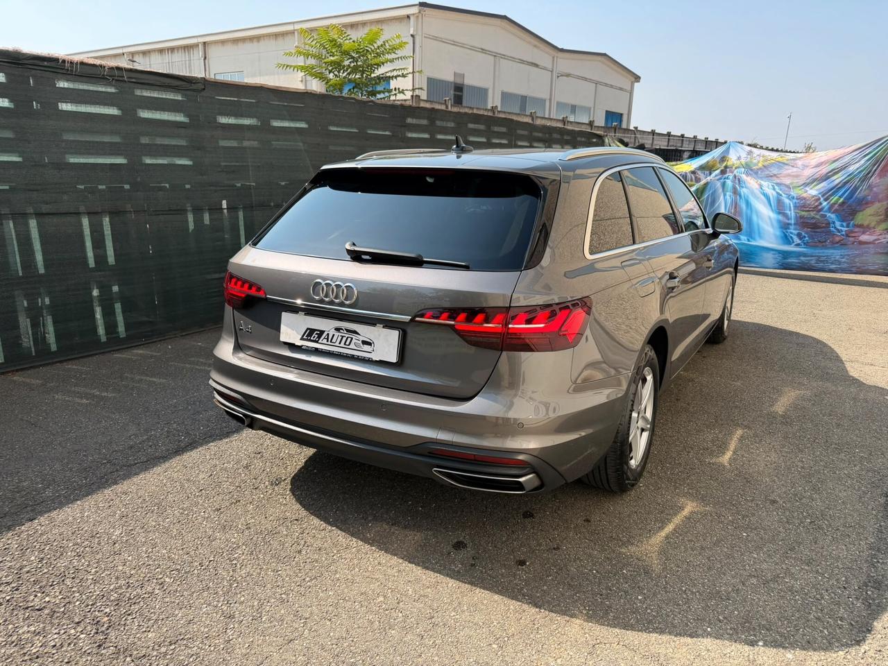 Audi A4 Avant 30 TDI/136 CV S tronic line edition