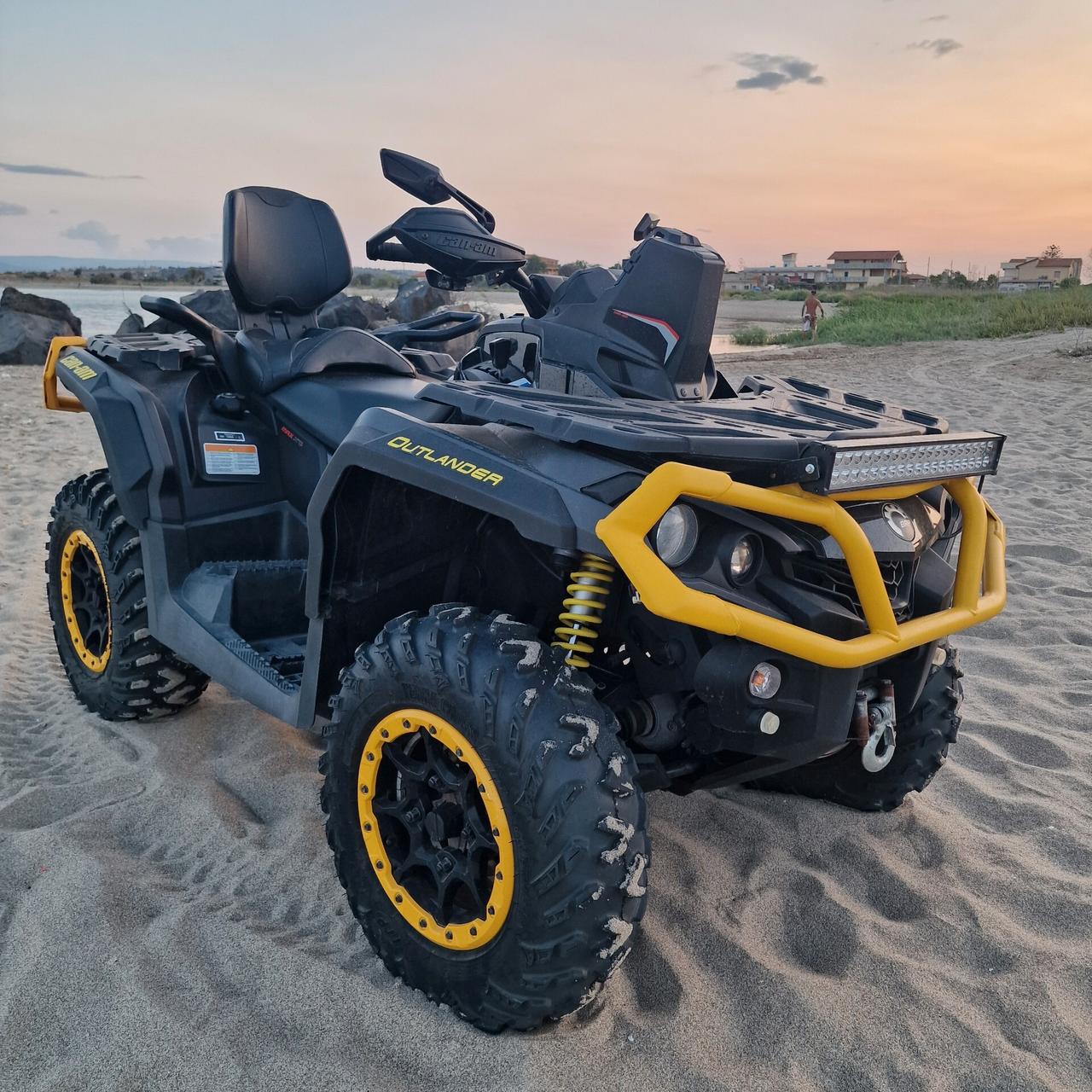 Can-am Outlander 1.0cc