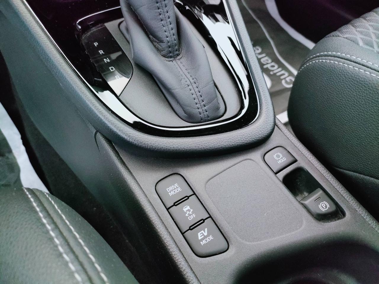 TOYOTA Yaris IV 2020 - Yaris 1.5h Lounge