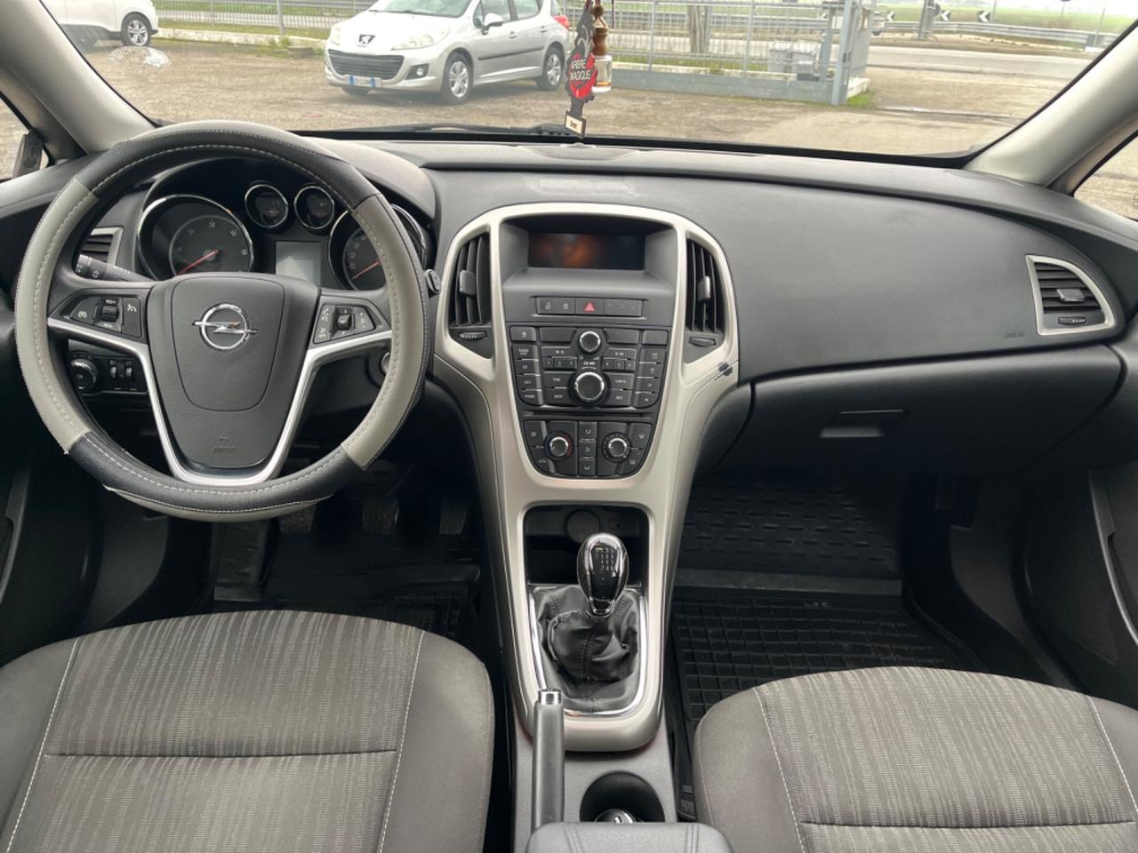 Opel Astra 1.7 CDTI 110CV Sports Tourer Cosmo