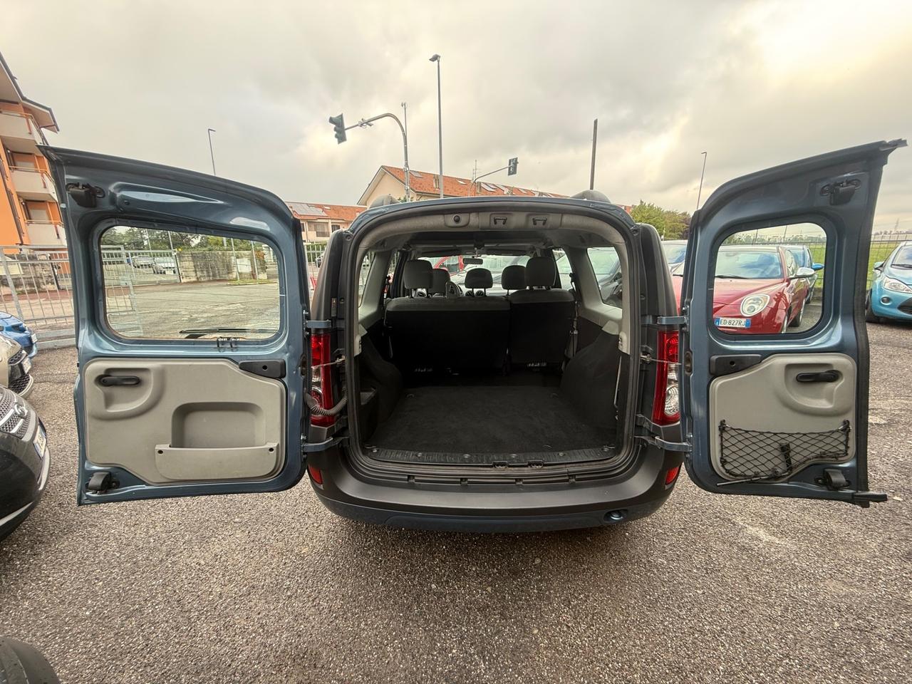 Dacia Logan MCV 1.6 16V 5 posti Lauréate