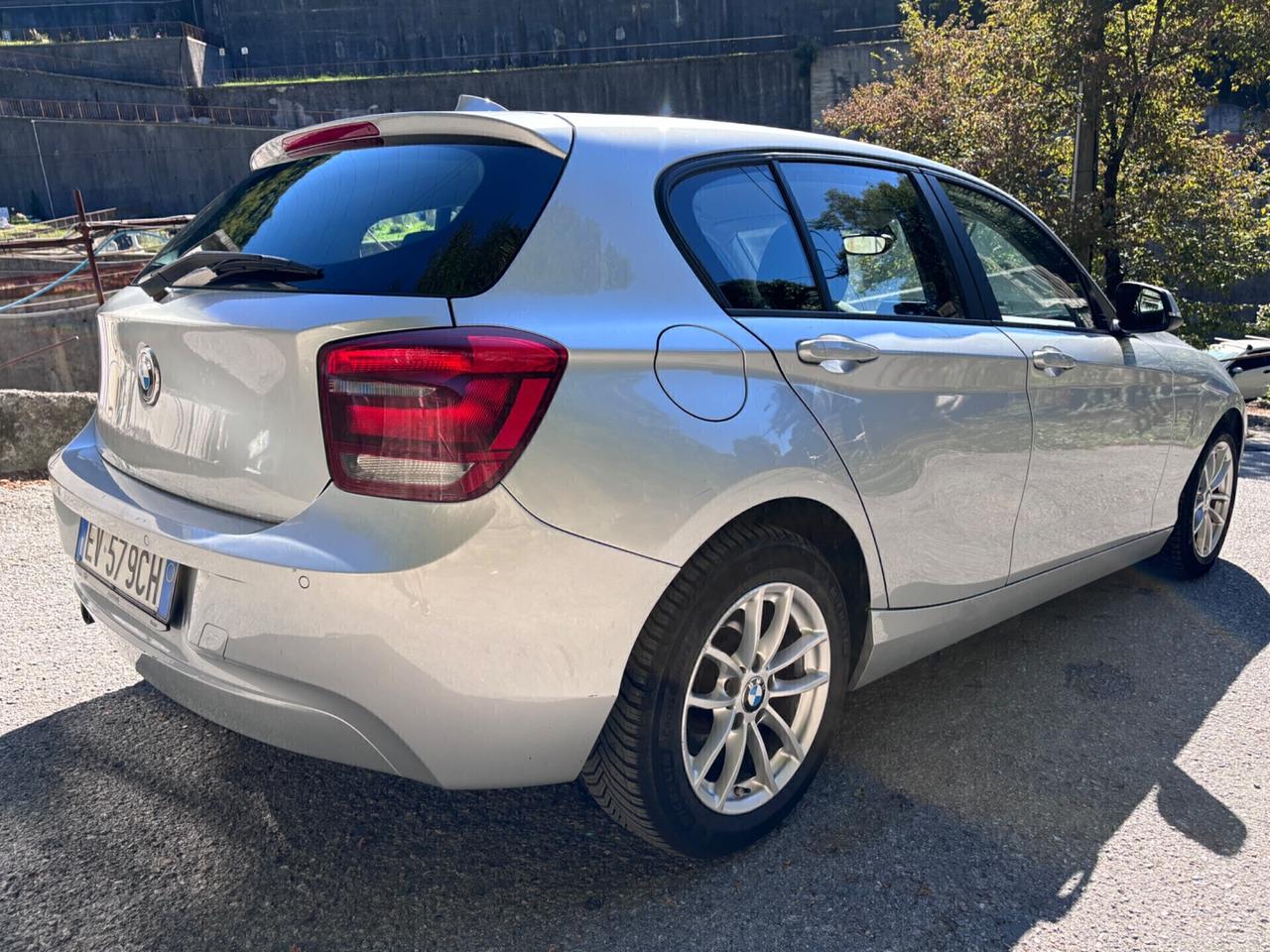 Bmw 116 116d 5p. Urban AUTOMATICO