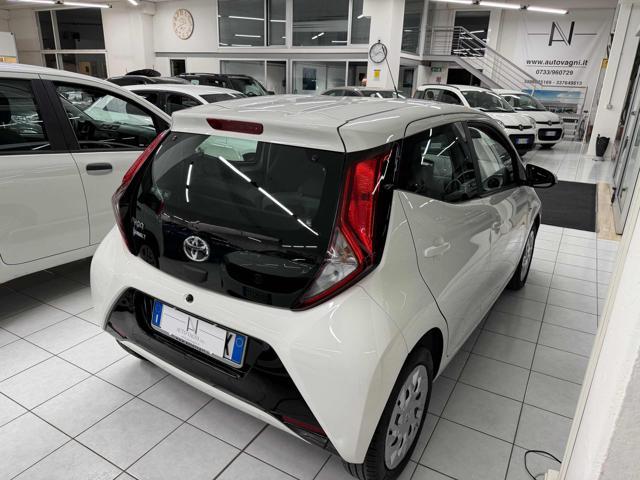TOYOTA Aygo Connect 1.0 VVT-i 72CV 5 porte x-cool