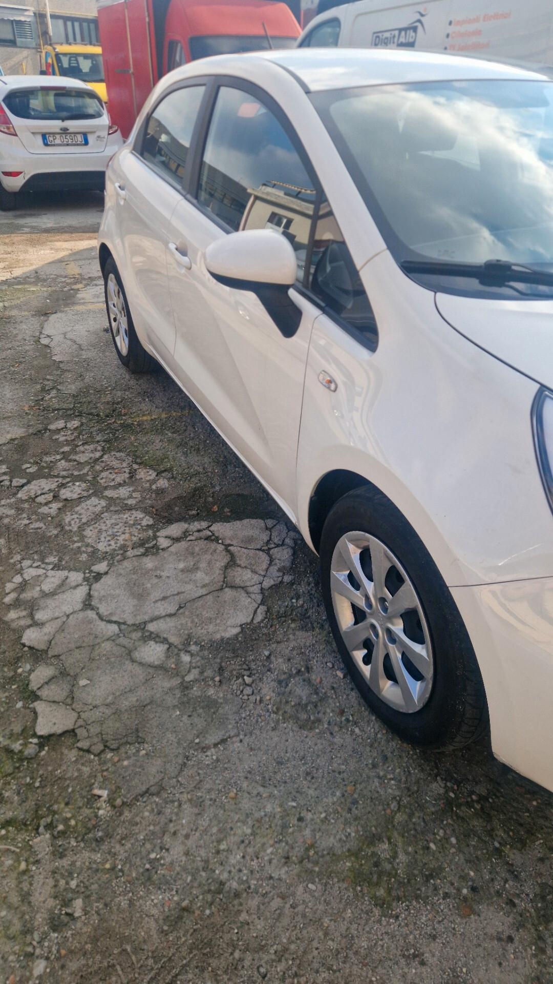 Kia Rio 1.2 Gpl-Benzina