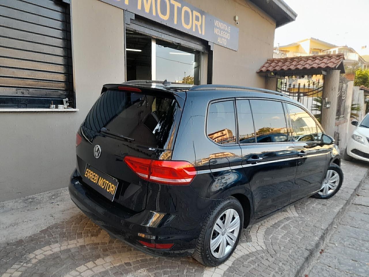 Volkswagen Touran 7 POSTI 2.0 115cv AUTOMATICO
