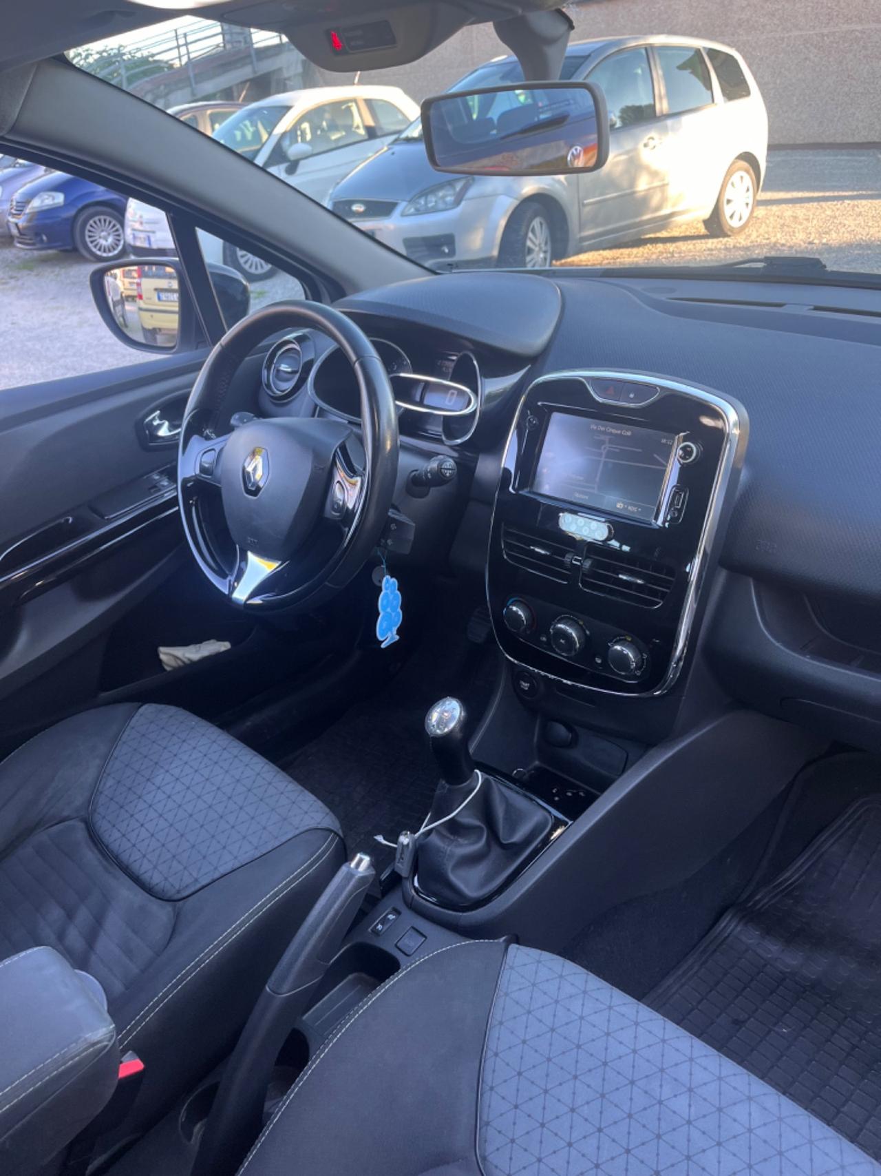 Renault Clio 1.5 dCi 90 cv 2014 PARI AL NUOVO