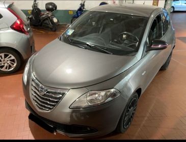 Lancia Ypsilon 1.2 69CV 5P Elefantino Rosa-km39500-