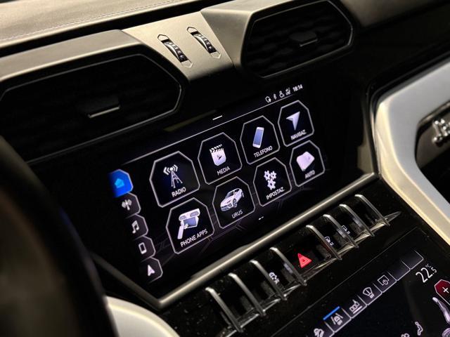 LAMBORGHINI Urus 4.0