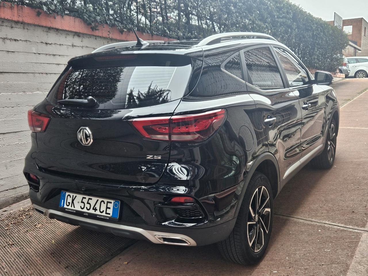 Mg ZS 1.0T-GDI Luxury - TETTO APRIBILE PANORAMICO - OK NEOPATENTATI