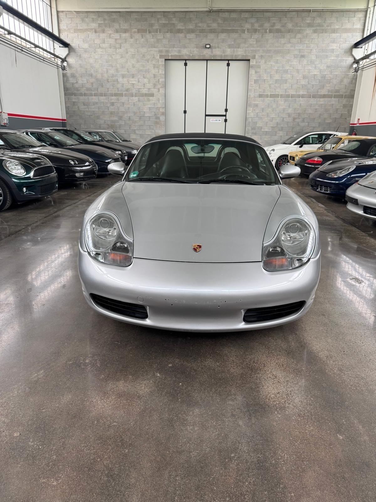 Porsche Boxster 2.5i 24V cat