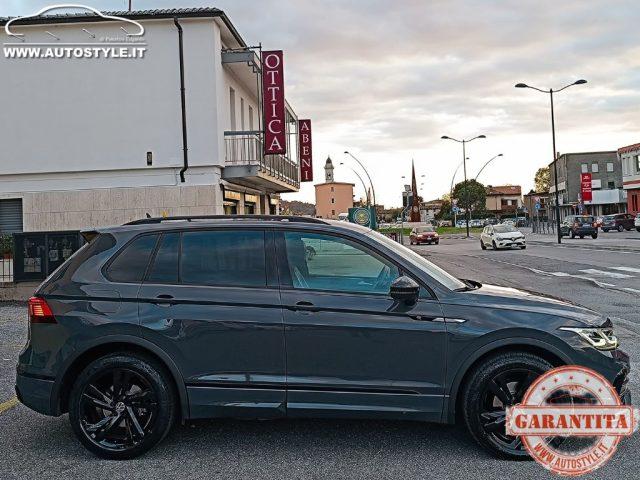 VOLKSWAGEN Tiguan 2.0 TDI R-LINE 150Cv DSG RLine BLACK STYLE