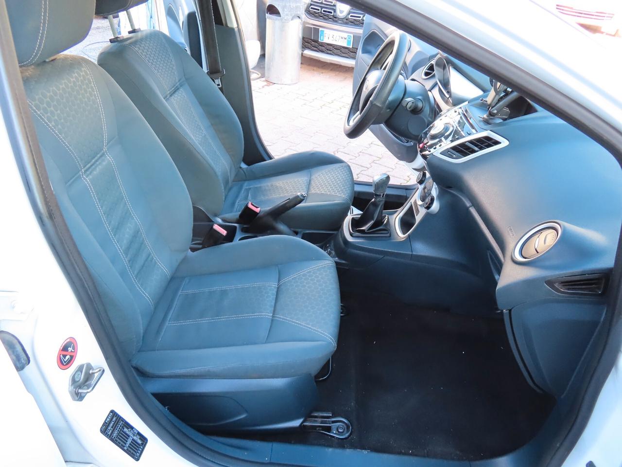 Ford Fiesta 1.4 TDCi 70CV 5 porte Titanium 2012