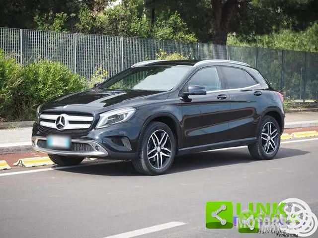 MERCEDES-BENZ GLA 200 d Automatic 4Matic Premium