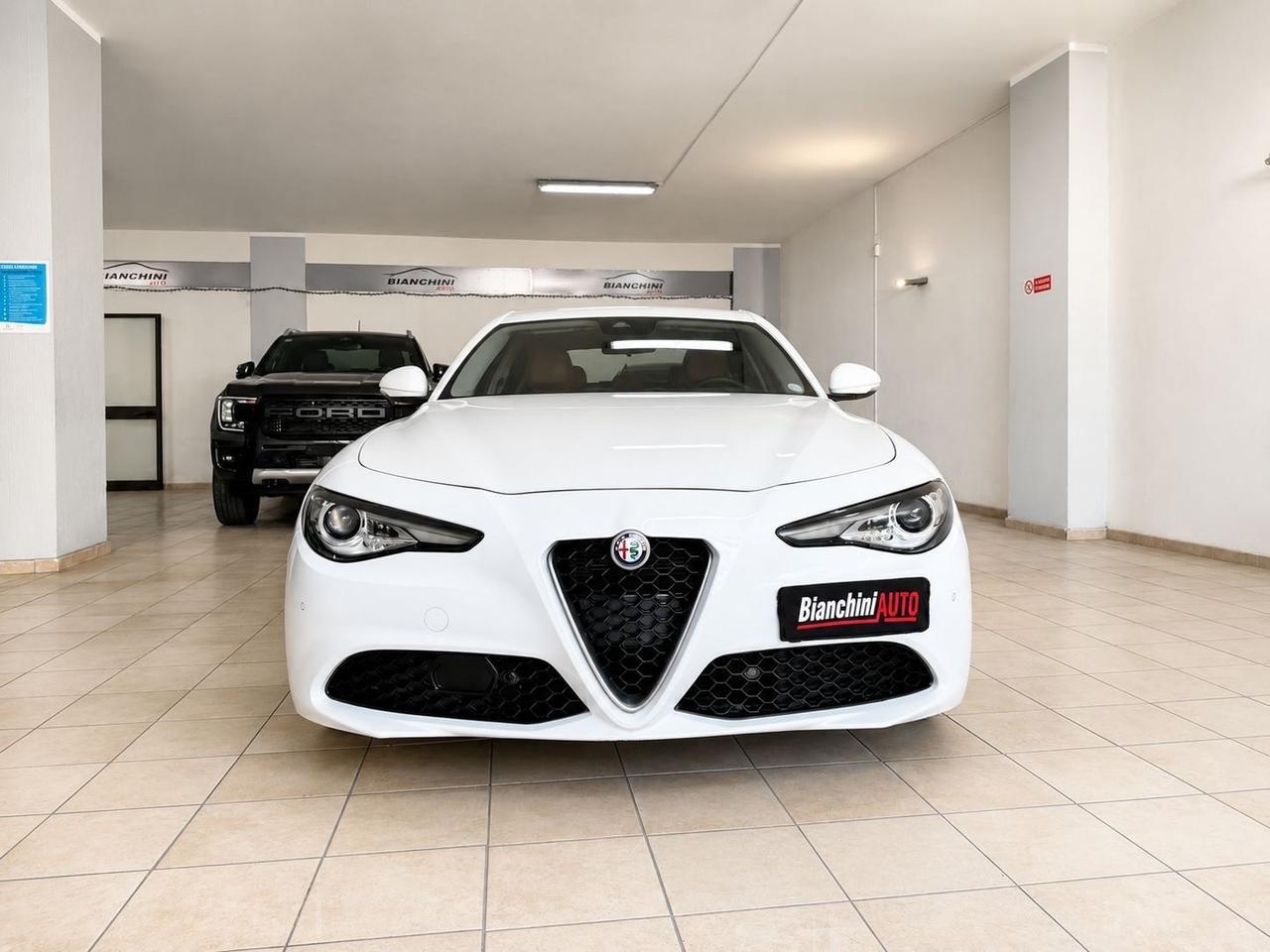 Alfa Romeo Giulia 2.2 t Business Sport Launch Edition 180cv automatica