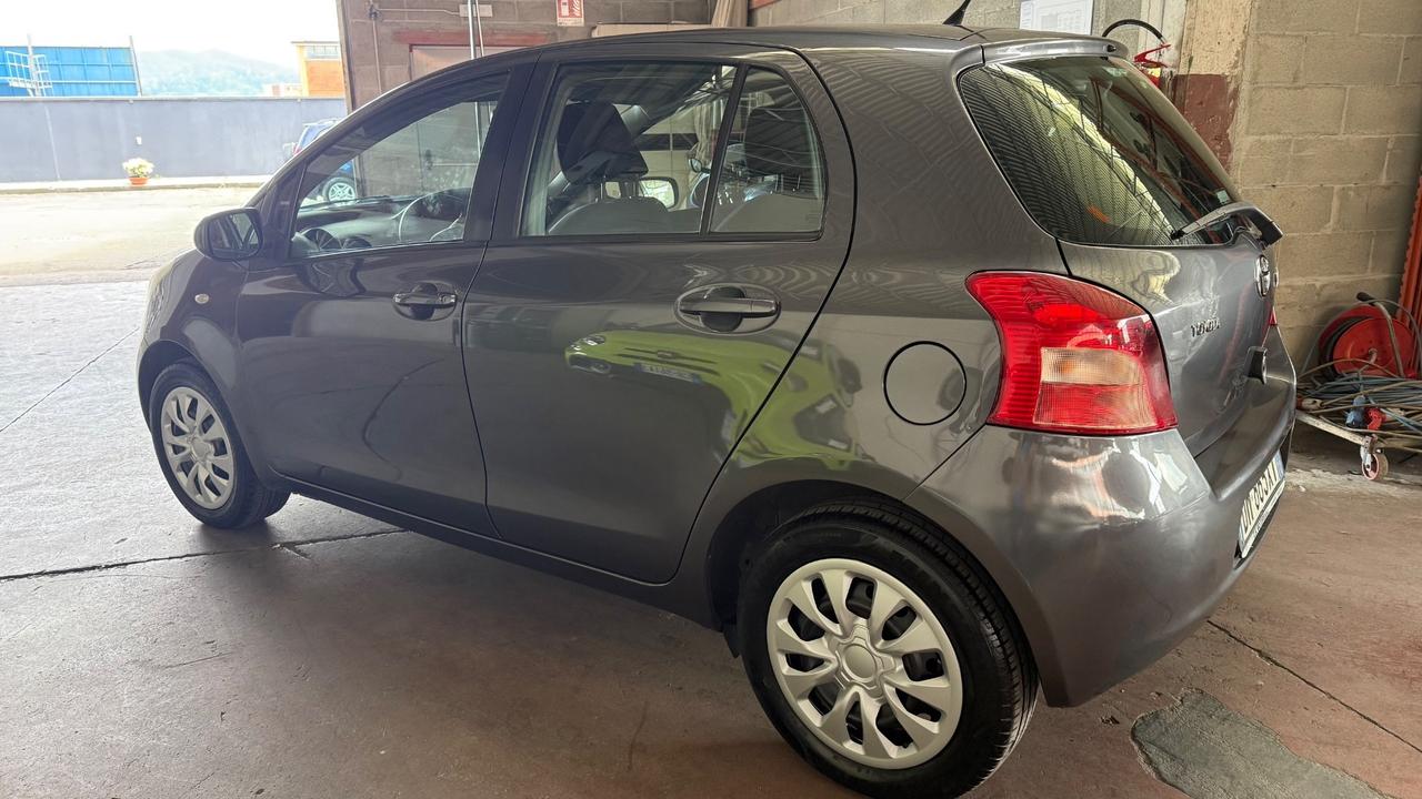 Toyota Yaris 1.3 5 porte Sol