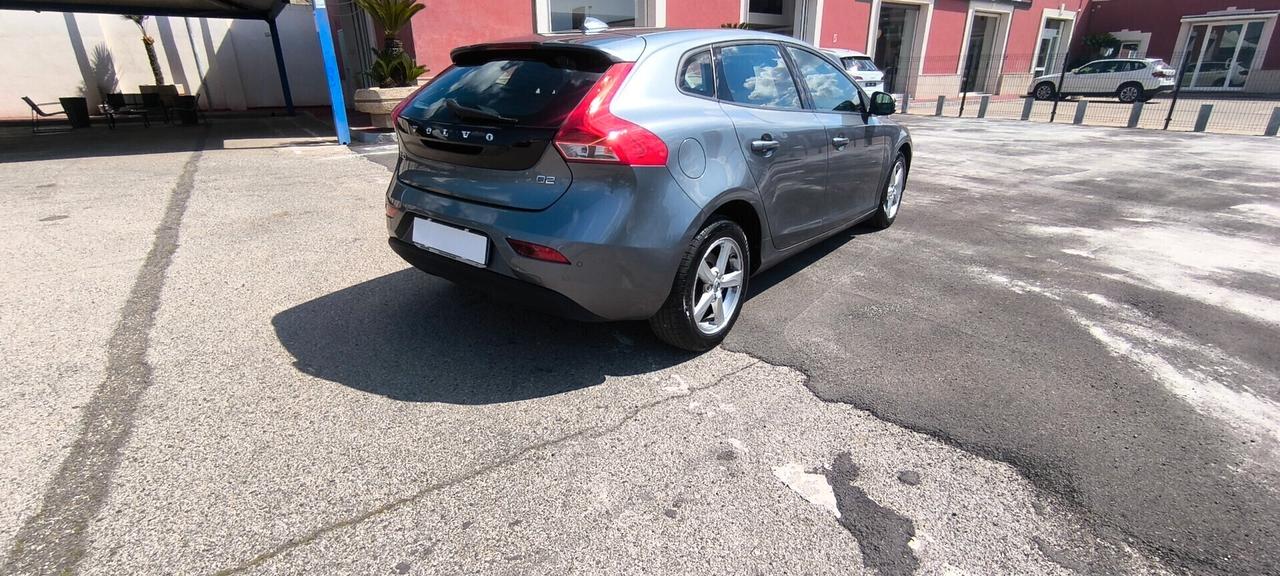 Volvo V40 D2 Geartronic Business