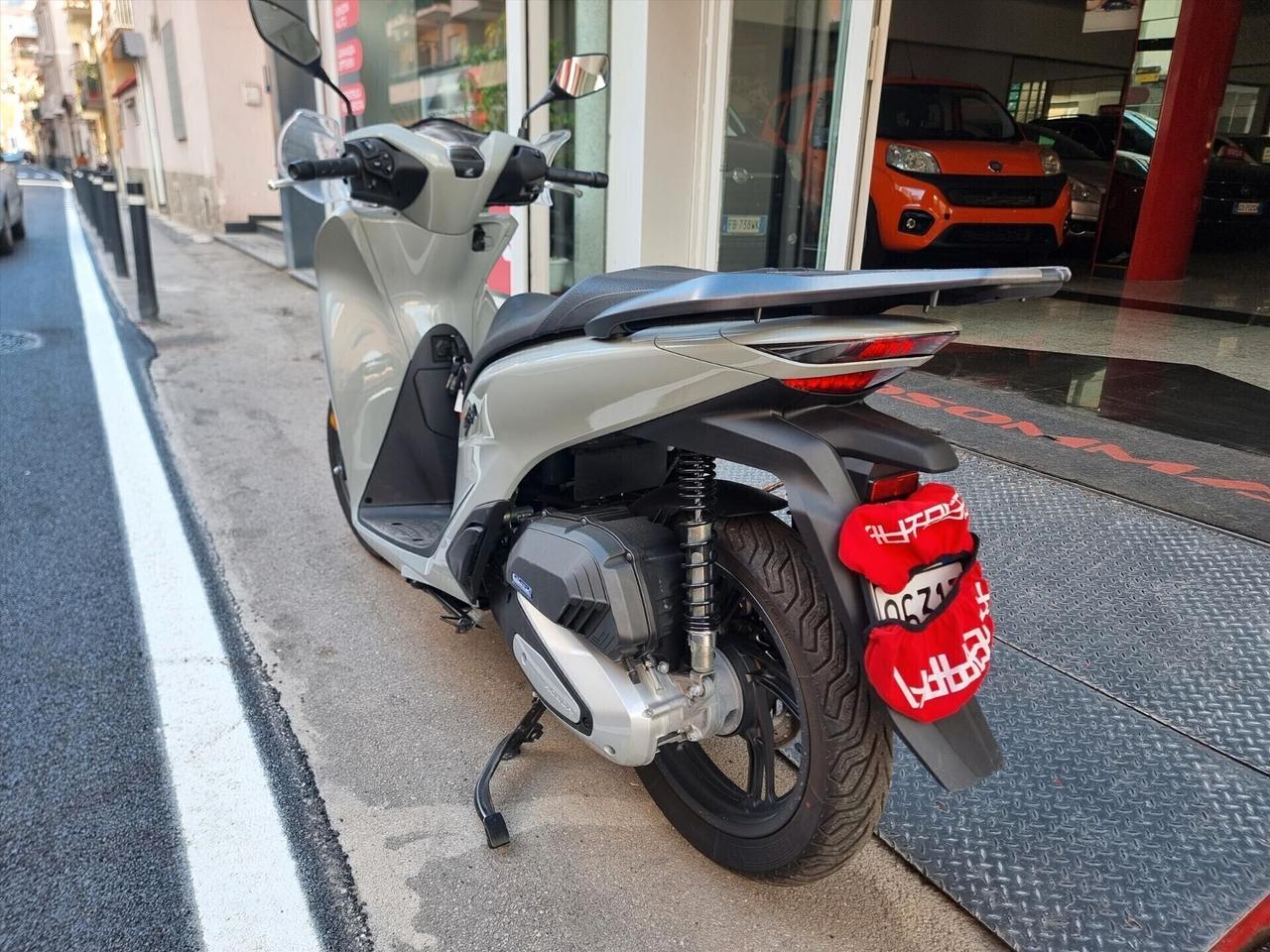 NEW Honda SH 125 UNICO PROPRIETRAIO