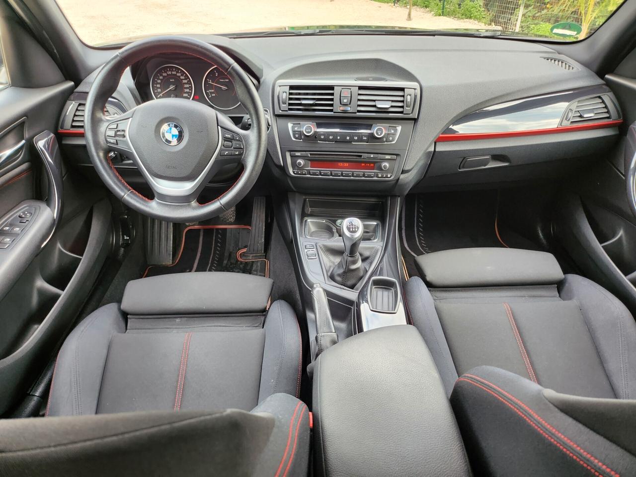 Bmw 118 118d 5p. Sport